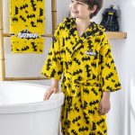 Dečiji bademantil Batman - žuti, sa peškirom, uzrast 5/6 godina