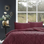 Komplet posteljine od satena za bračni krevet - Soft Life (bordo)