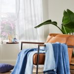 Ćebe za bračni krevet sa pomponima - Colourist, plavo (180x220 cm)