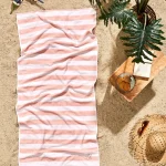 Tarzy Line peškir za plažu 70×150 cm – koralna boja