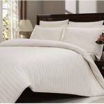 Komplet posteljine od satena za bračni krevet – Line (krem)