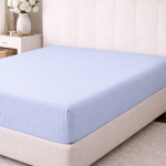 Čaršav sa lastišem 160x200 cm i 2 jastučnice - Colourist (svetlo plava)