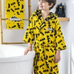 Batman Dark bademantil set (7–8 god) – žuti