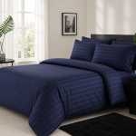 Komplet posteljine za bračni krevet – tamno plava (Line)